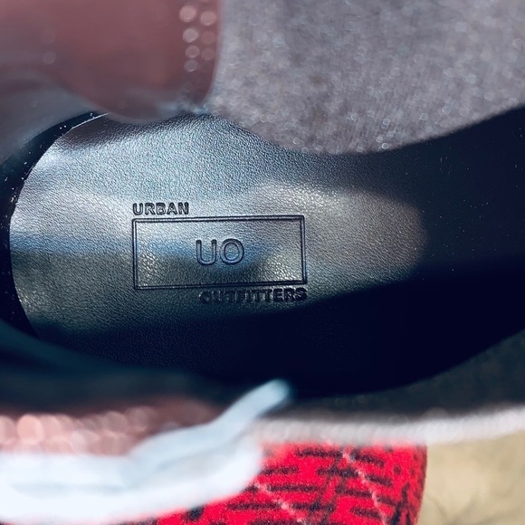 Urban Outfitters Ankle Suede Chukka Boots. - Picture 5 of 12